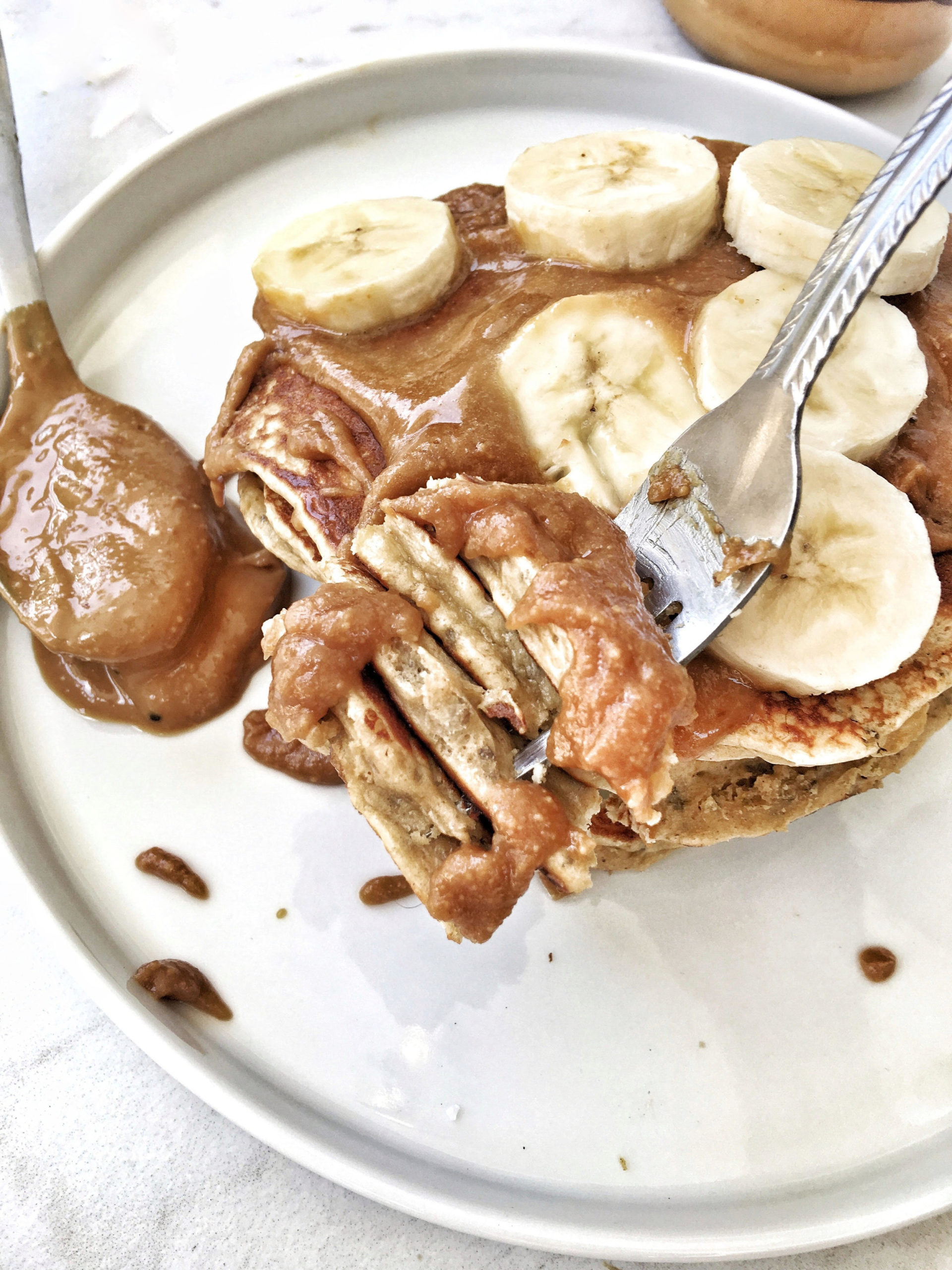 5 ingredient peanut butter protein pancakes